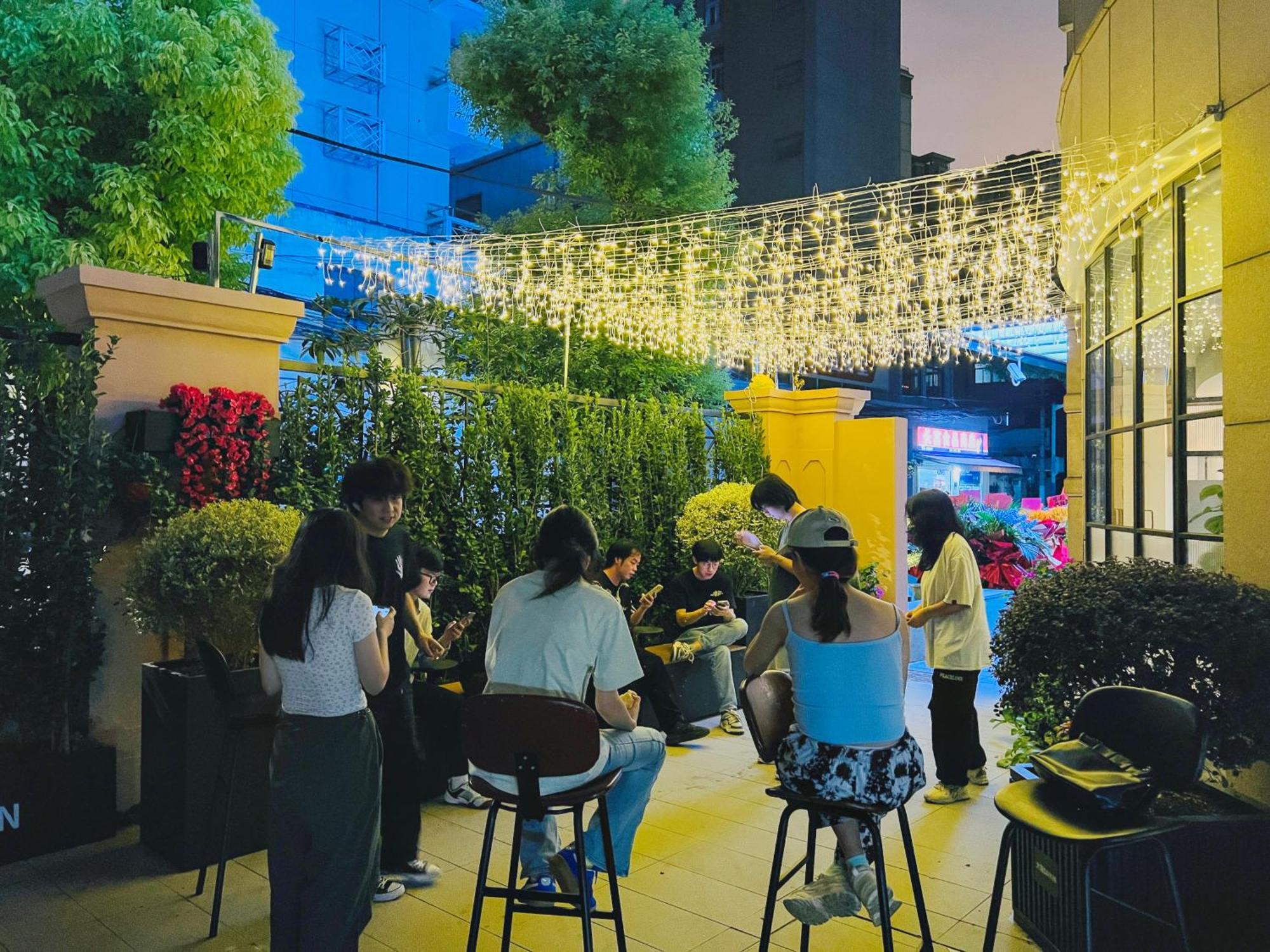 Dayin Garden Hotel -Near People'S Square & Nanjing Road-Large Social Area -Bar -Cafe -Gym -Free Laundry Luggage Storage -24H Front Desk-English Service Shanghai Exterior photo