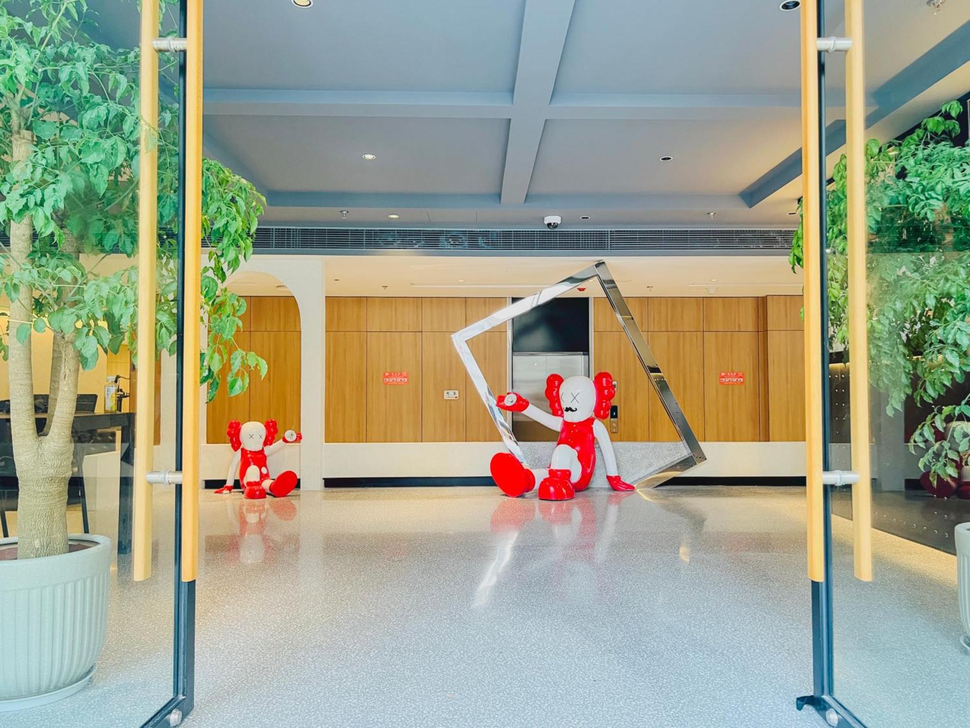 Dayin Garden Hotel -Near People'S Square & Nanjing Road-Large Social Area -Bar -Cafe -Gym -Free Laundry Luggage Storage -24H Front Desk-English Service Shanghai Exterior photo