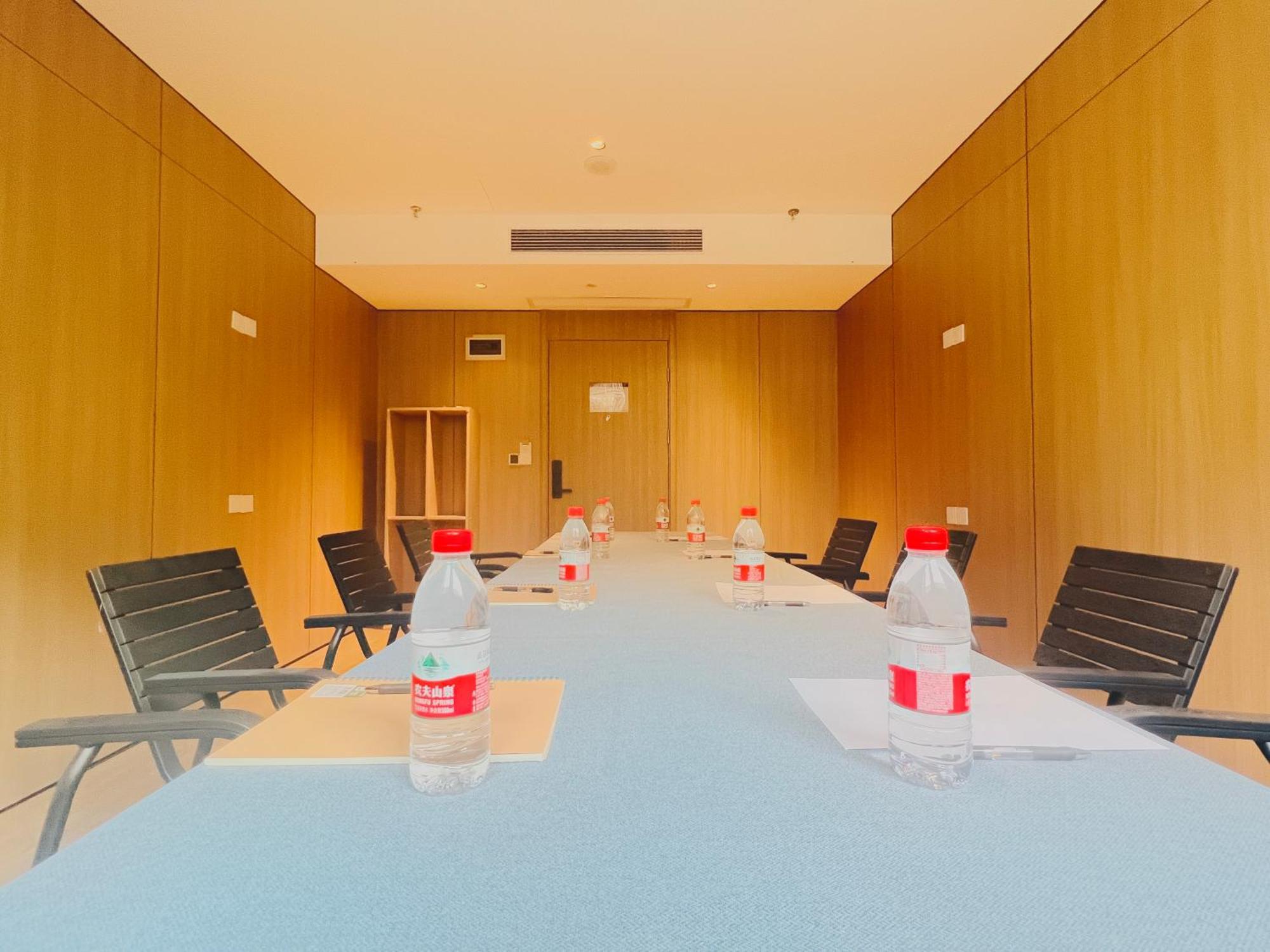Dayin Garden Hotel -Near People'S Square & Nanjing Road-Large Social Area -Bar -Cafe -Gym -Free Laundry Luggage Storage -24H Front Desk-English Service Shanghai Exterior photo